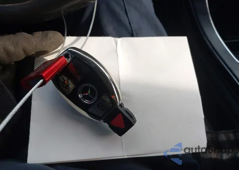 2019 Mercedes-Benz Glc 300 4Matic from USA, damaged, VIN WDC0G4KB7KV123781